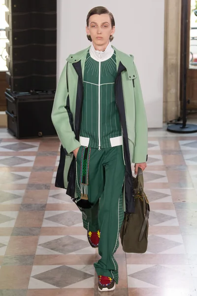 Look 34